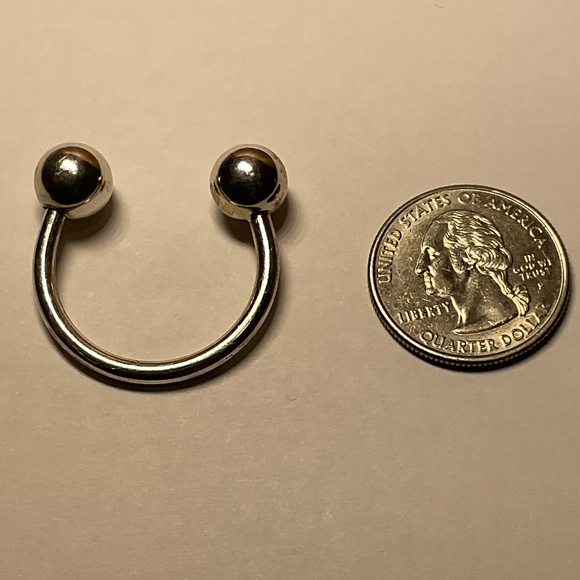 TIFFANY &CO. Horseshoe Screw Ball Keychain - Picture 5 of 6